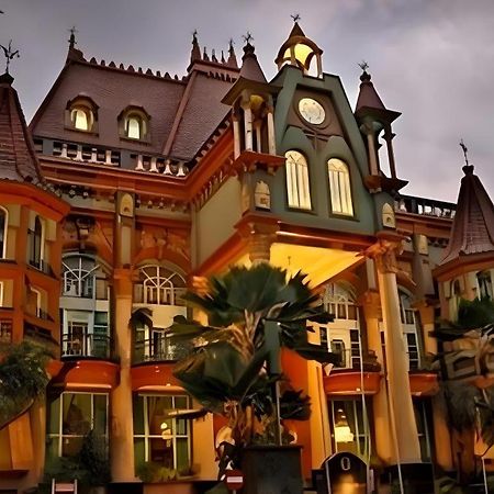 Gajahmada Graha Hotel Malang Luaran gambar