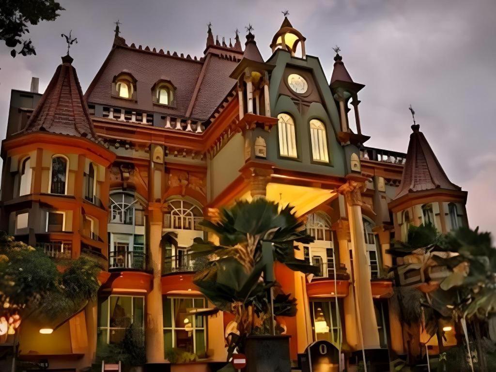 Gajahmada Graha Hotel Malang Luaran gambar