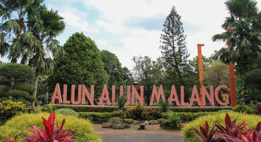 Gajahmada Graha Hotel Malang Luaran gambar
