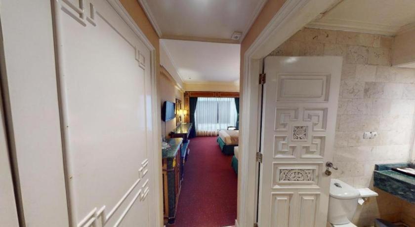 Gajahmada Graha Hotel Malang Luaran gambar