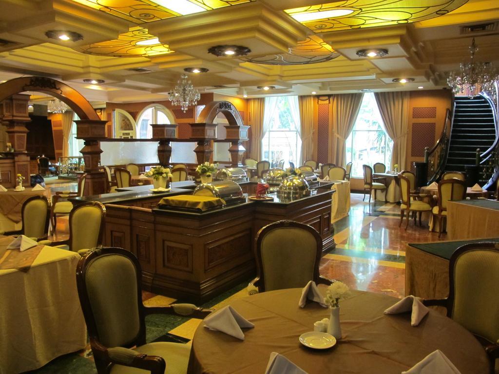 Gajahmada Graha Hotel Malang Luaran gambar